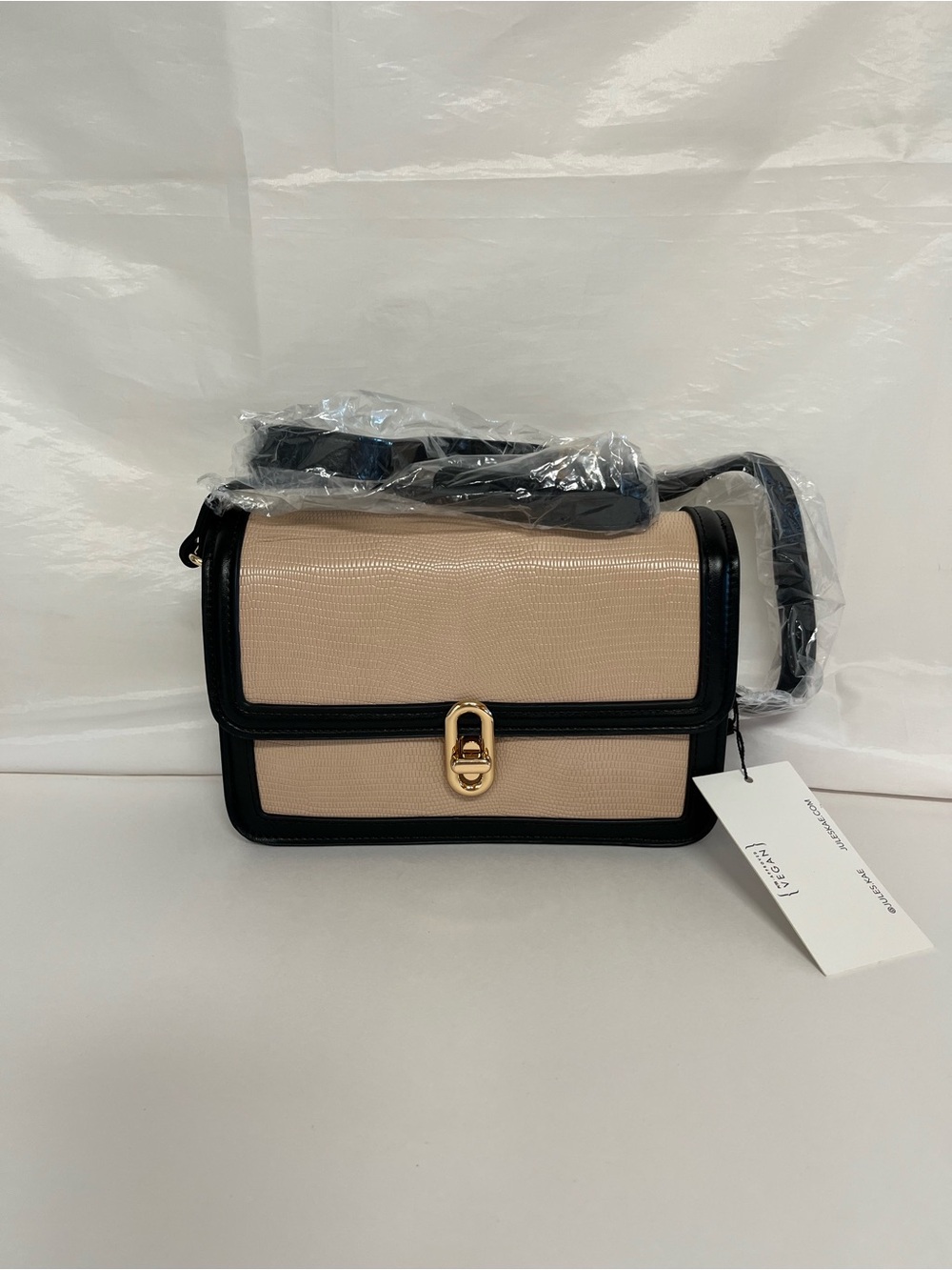 Jules Kae Mia Beige and Black Crossbody Bag with Gold Hardware

Brand New